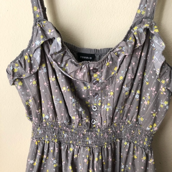 Torrid floral grey top. Button front size 2 - Picture 2 of 5